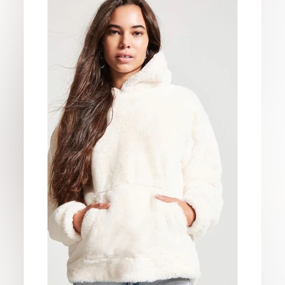 NWOT Cozy oversized offwhite Hoodie